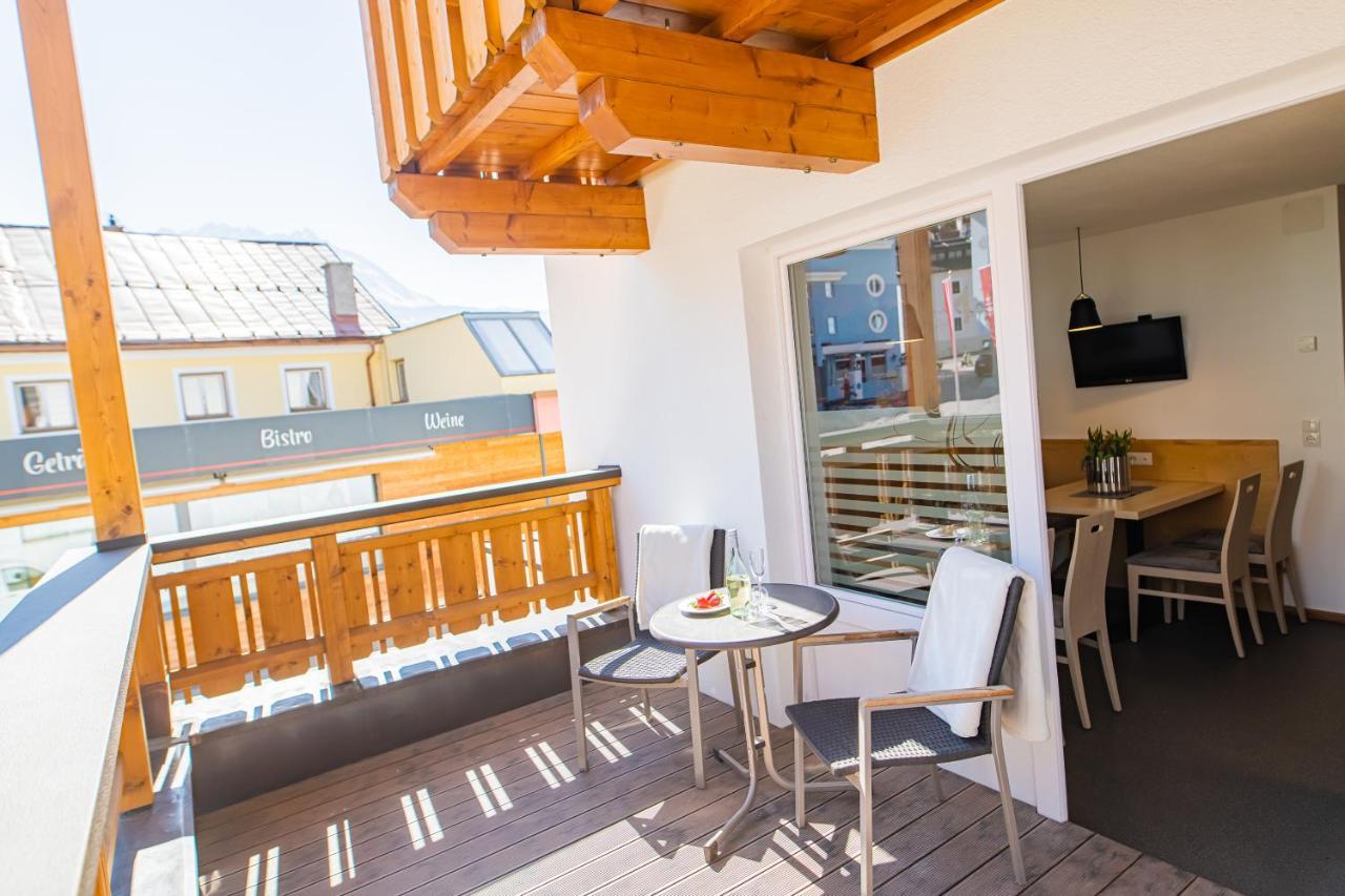 Aparthotel Hochland Gmbh ナウダース エクステリア 写真